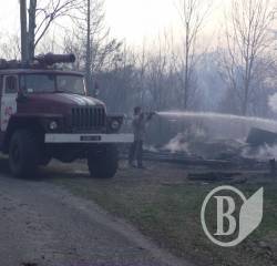 Рятувальники та лісники врятували село в Чернігівській області Рятувальники та лісники врятували село в Чернігівській області